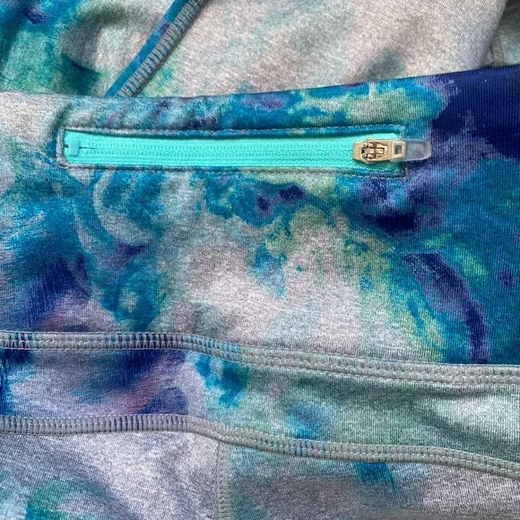 MPG Blue and Purple Cropped Leggings - Picture 6 of 6